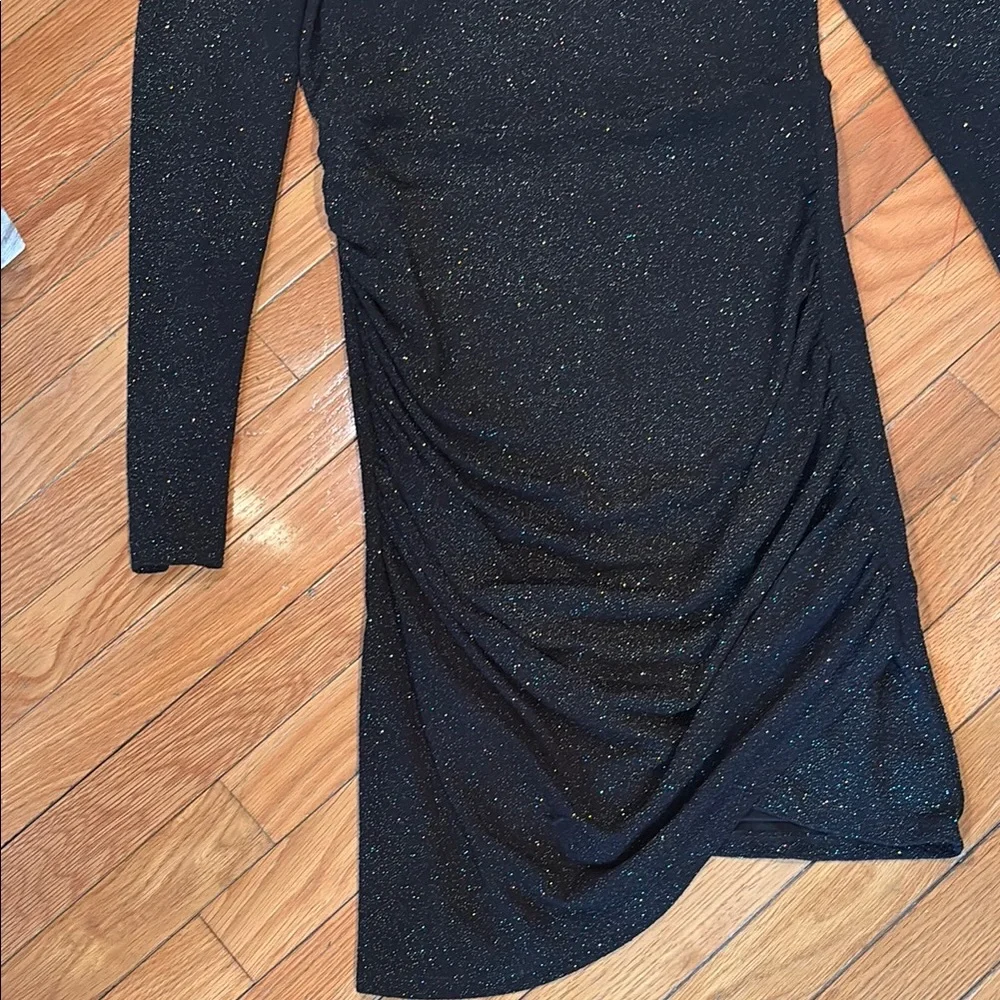 Elegant Black Long Sleeve Glitter Dress - Picture 7 of 10